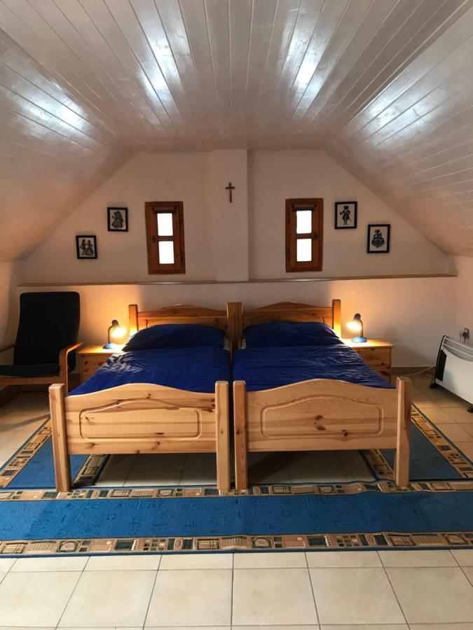 Tradicni Cesky Dum S Loznicemi V Podkrovi Vsejany المظهر الخارجي الصورة